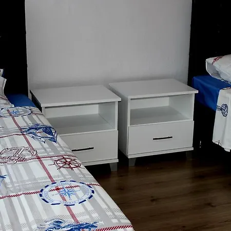 Limon Hostel *
